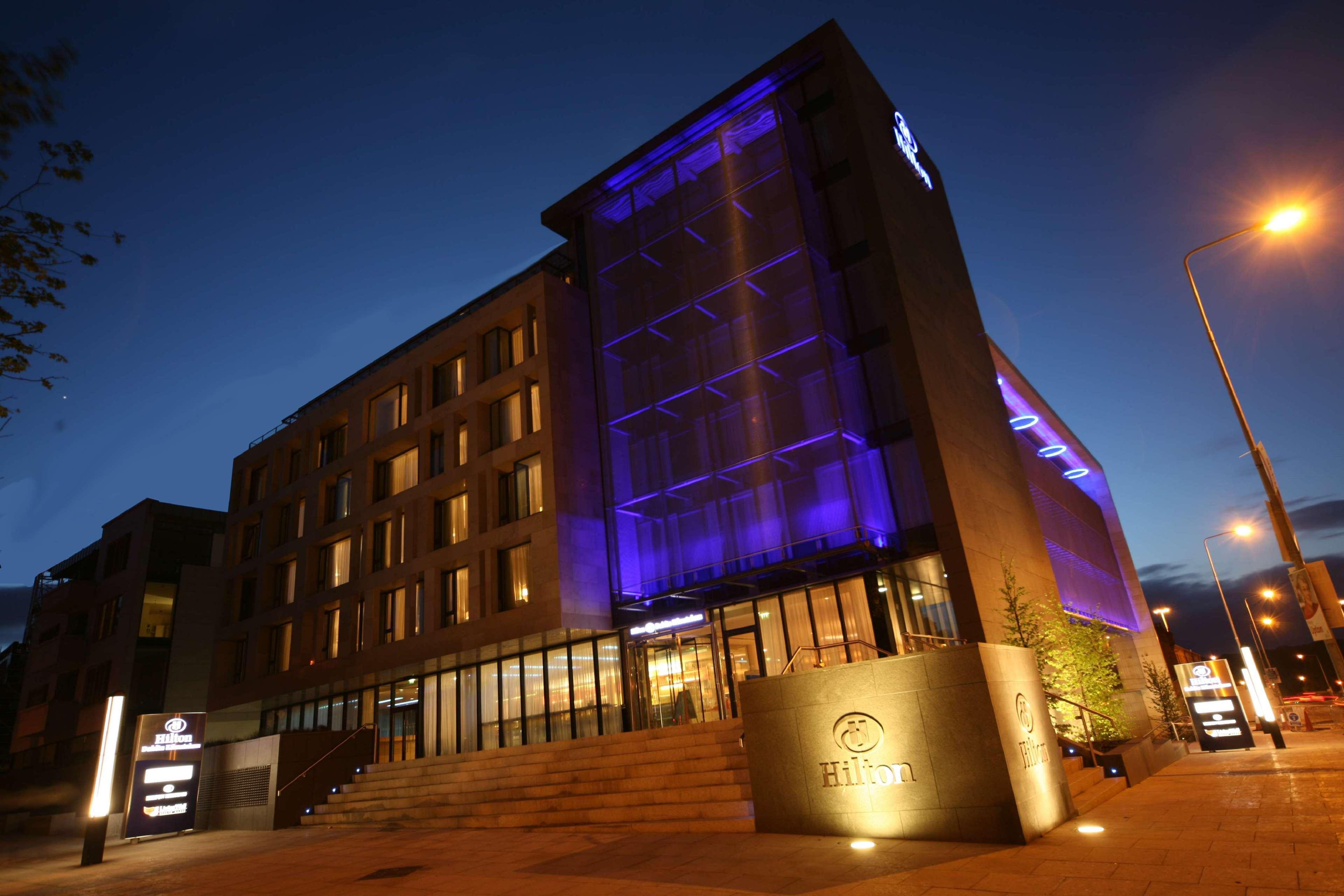 Отель Hilton Dublin Kilmainham Экстерьер фото