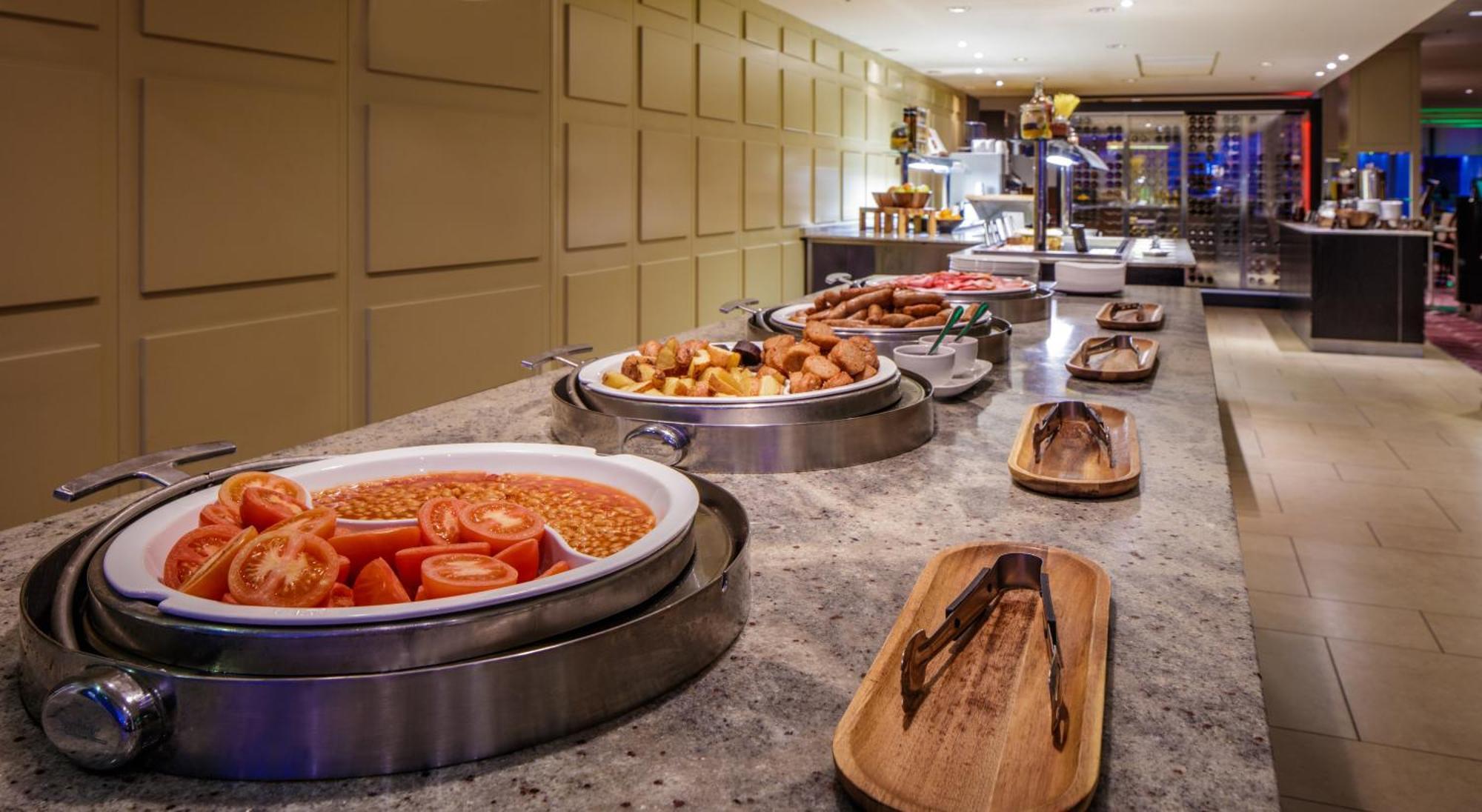 Отель Hilton Dublin Kilmainham Экстерьер фото