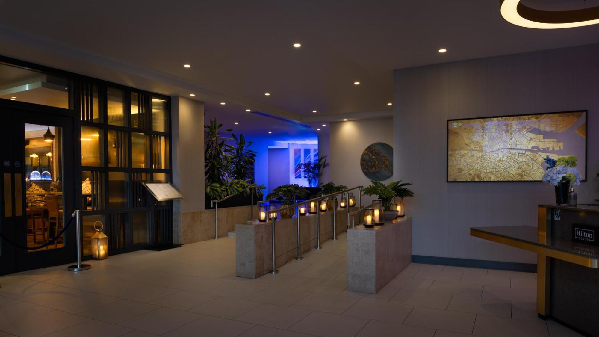 Отель Hilton Dublin Kilmainham Экстерьер фото