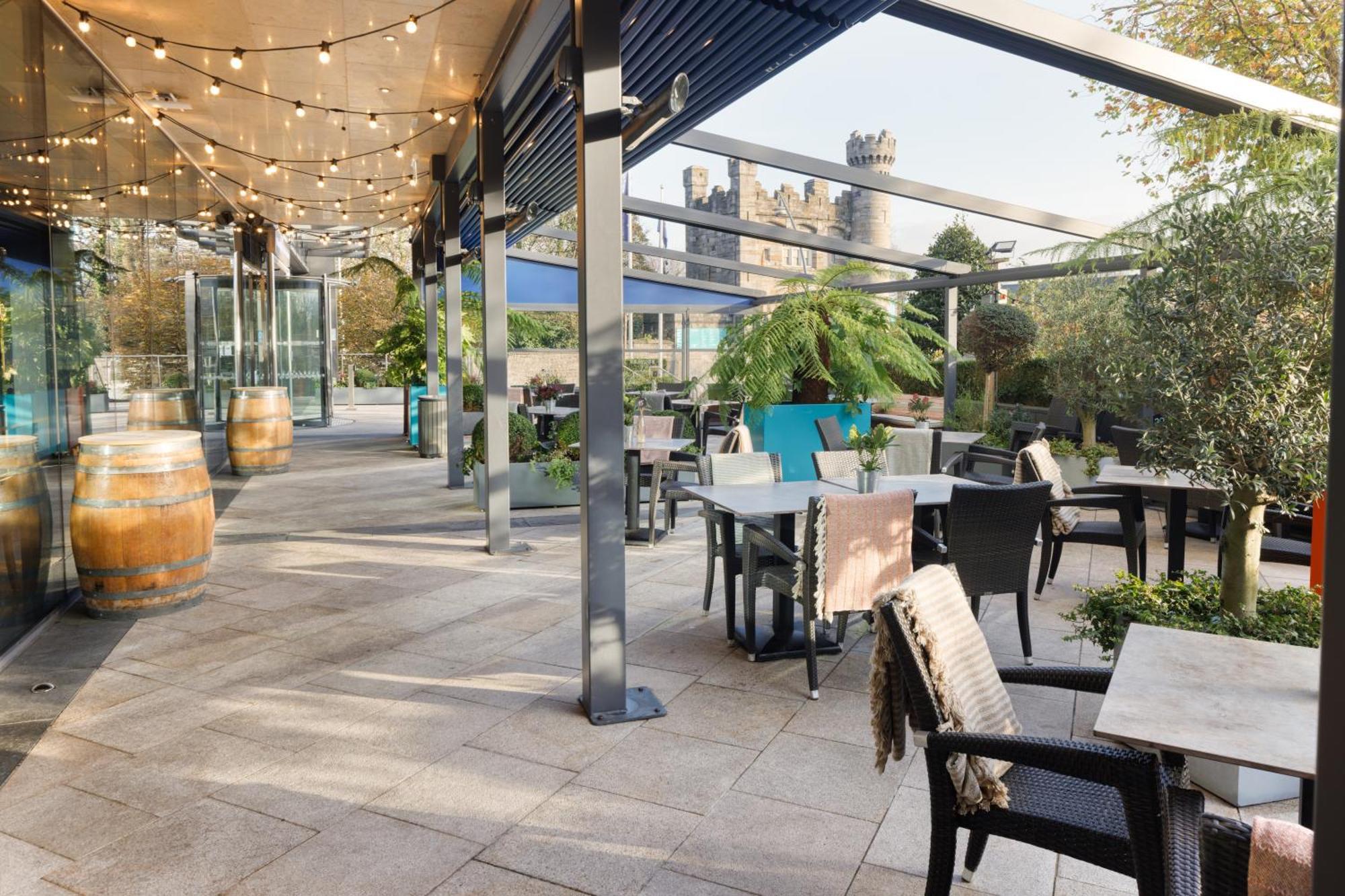 Отель Hilton Dublin Kilmainham Экстерьер фото